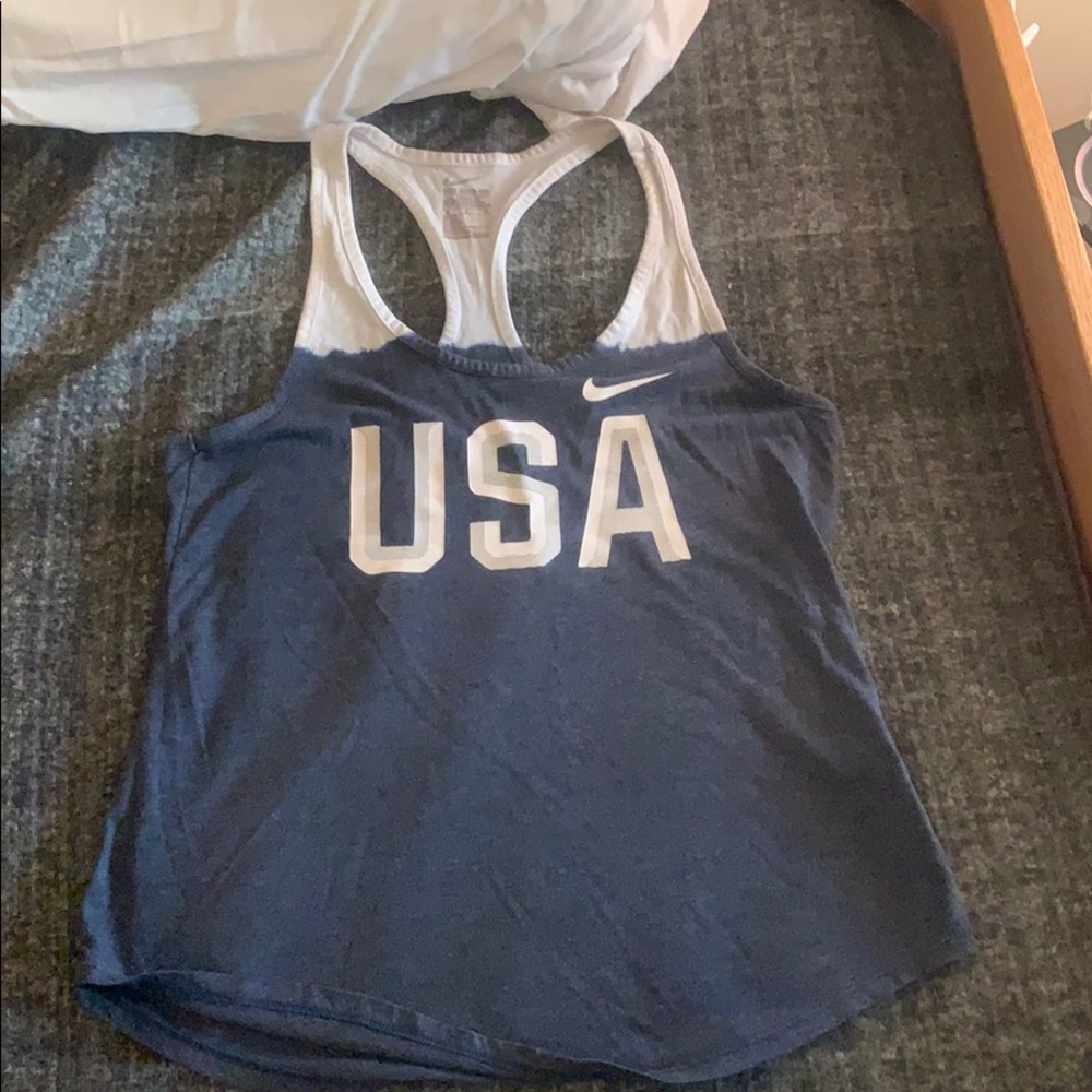 Nike tank